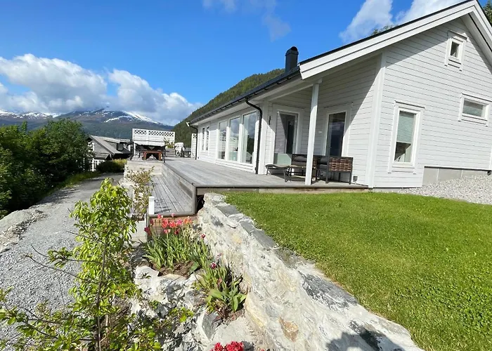 With Amazing Fjord View In Lingasen * Valldal