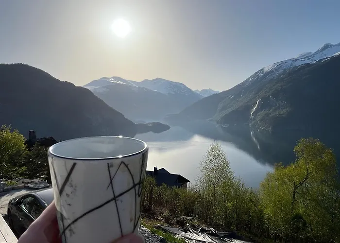 With Amazing Fjord View In Lingasen Chalé *
